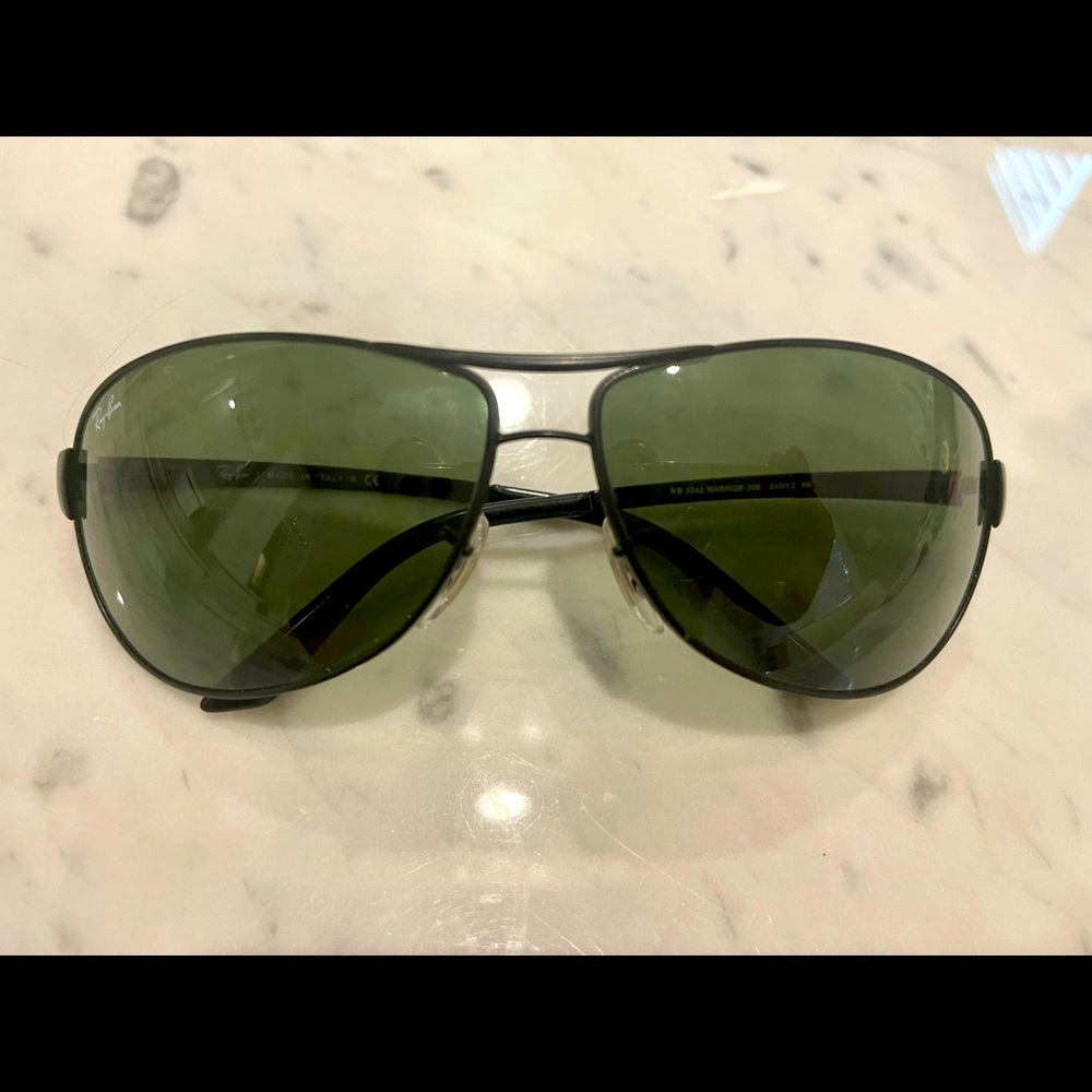 RayBan Aviators- RB 3342 - Black. 100% Authentic